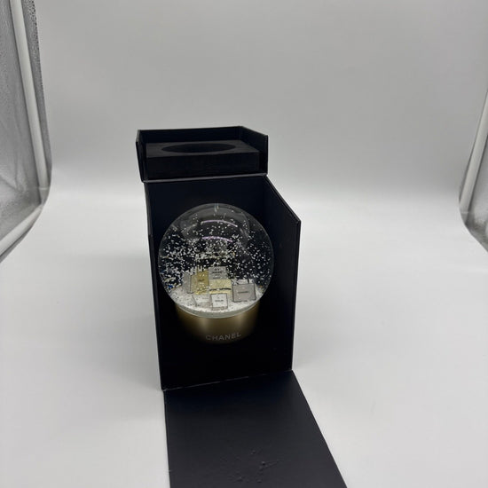 Chanel Snow Globe No. 5 Perfume Display