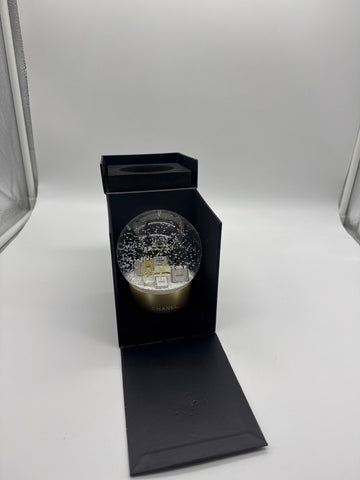 Chanel Snow Globe No. 5 Perfume Display