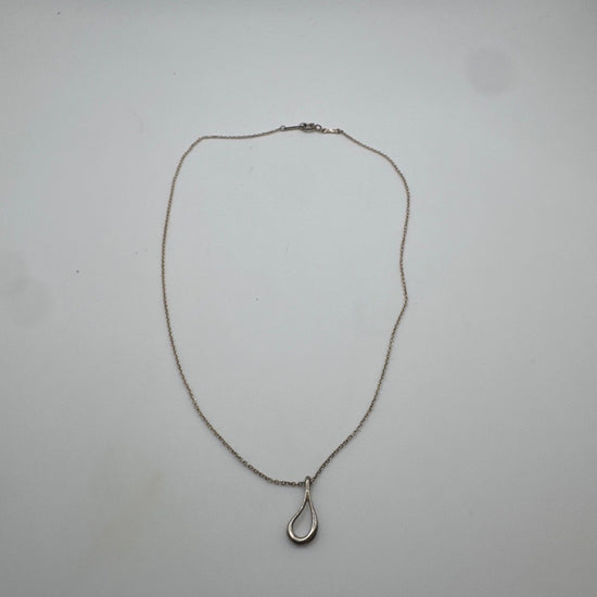 Tiffany & Co. Elsa Peretti Oben Teardrop Silver Necklace