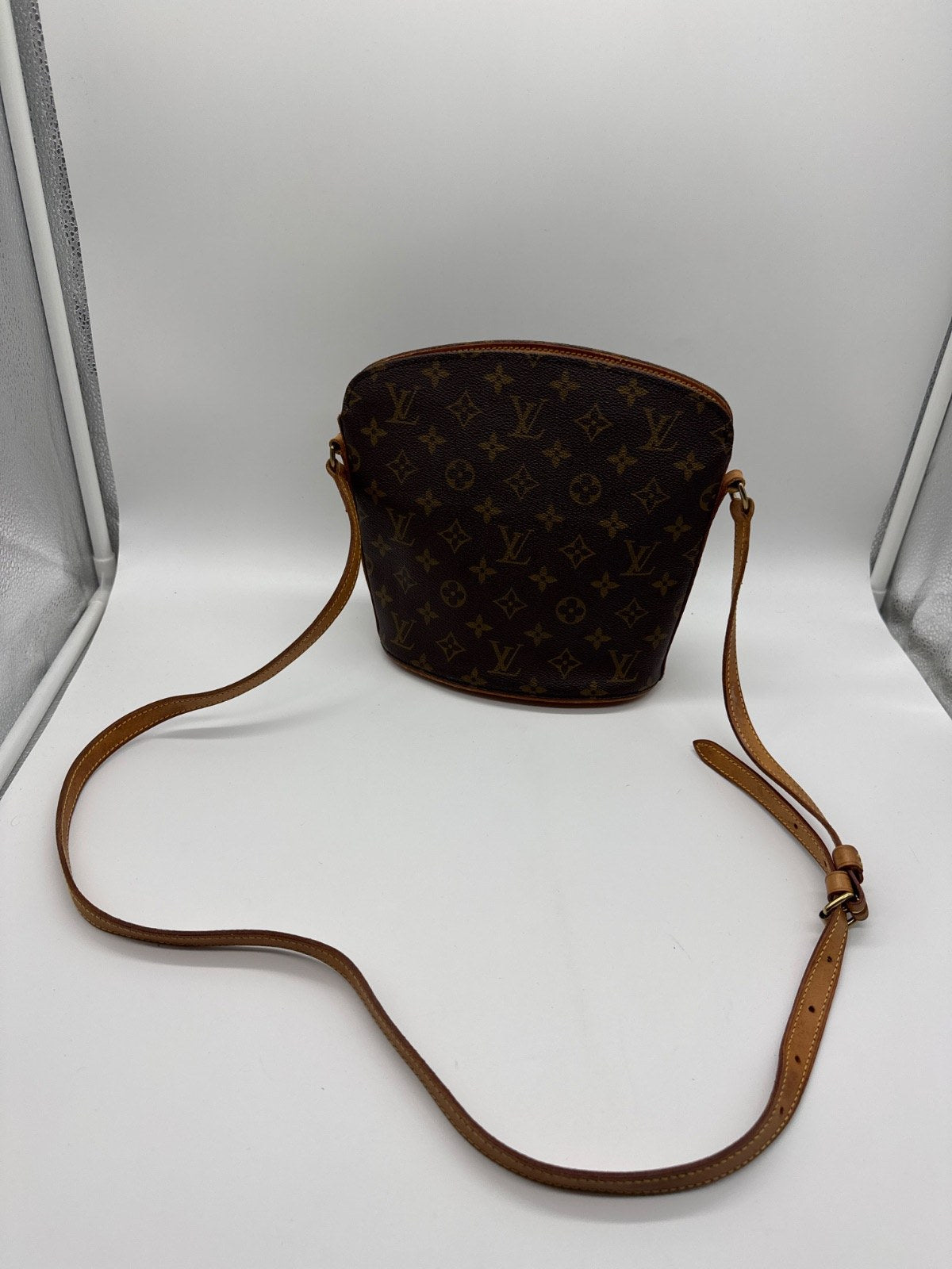 Louis Vuitton Drouot VI1905