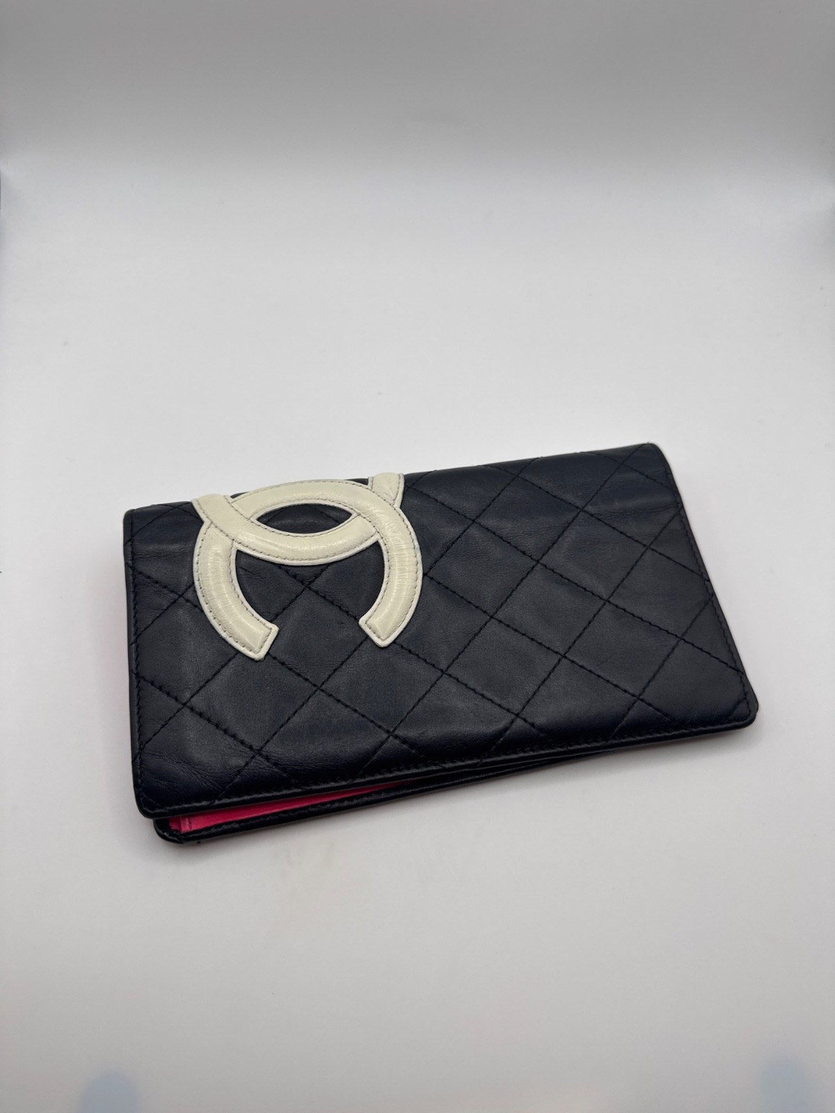 Chanel Longwallet Black/White