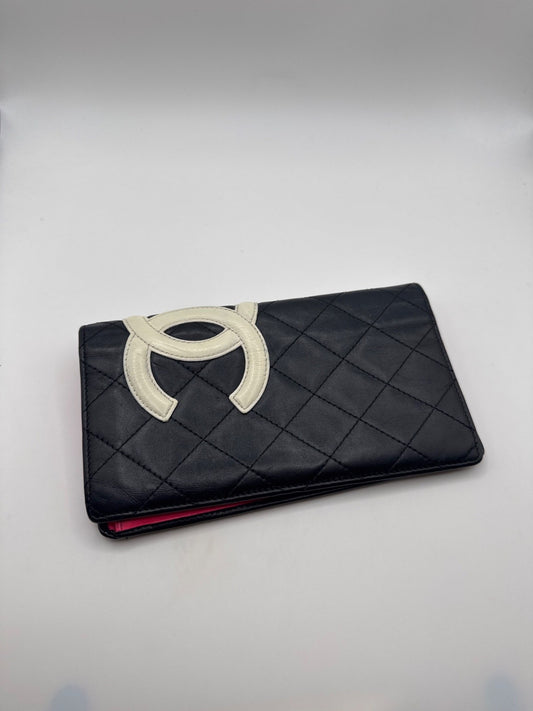 Chanel Longwallet Black/White