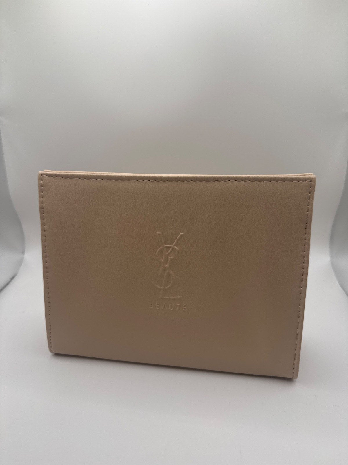 Yves Saint Laurent Beauté Pouch Leather White