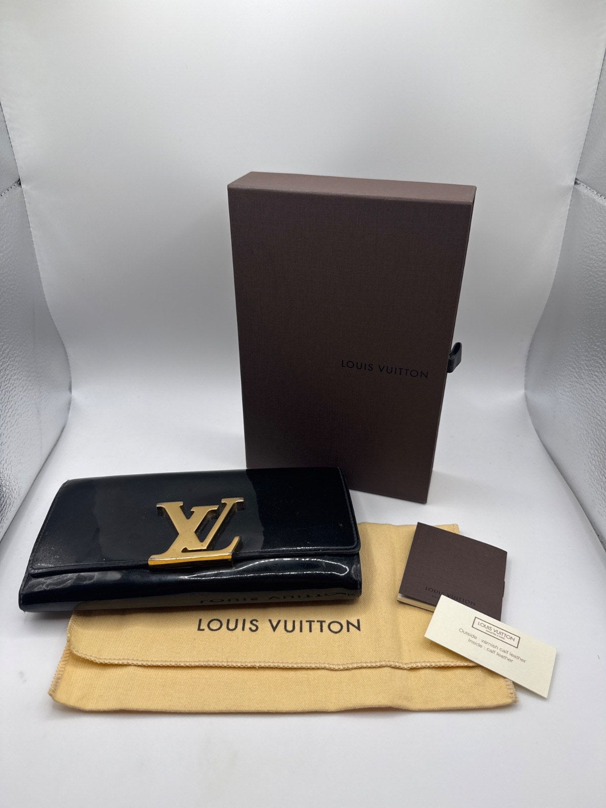 Louis Vuitton Longwallet Vernis Black CA4184