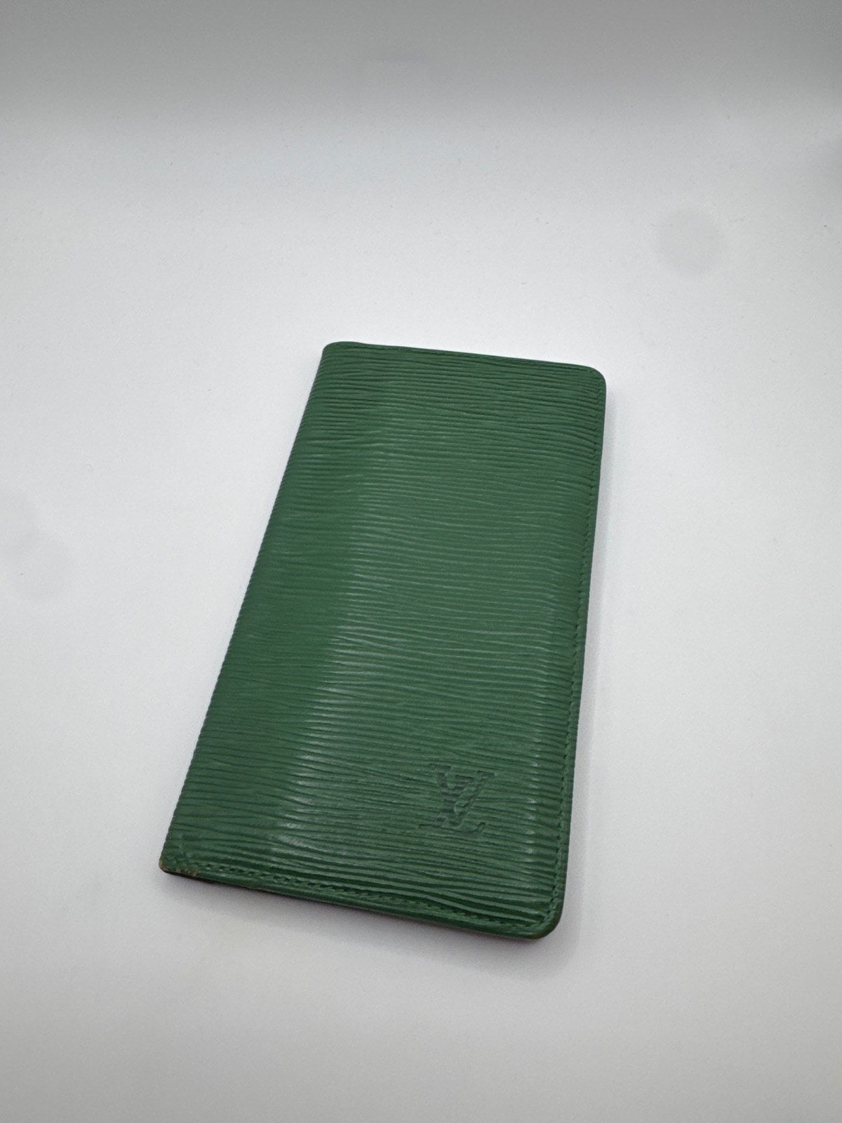 Louis Vuitton Porte Yen Wallet Epi Green LO0990