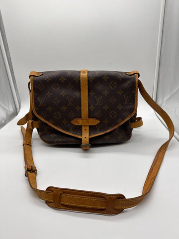 Louis Vuitton Saumur 30 Monogram Canvas FH0940