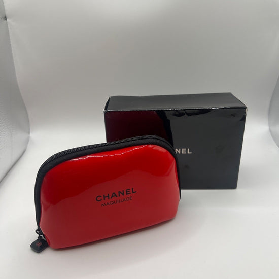 Chanel Maquillage Cosmetic Pouch Red