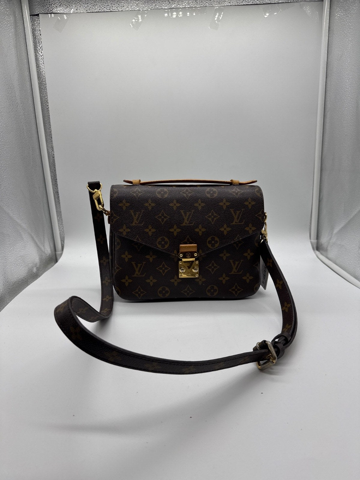 Louis Vuitton Pochette Métis MM DR2133